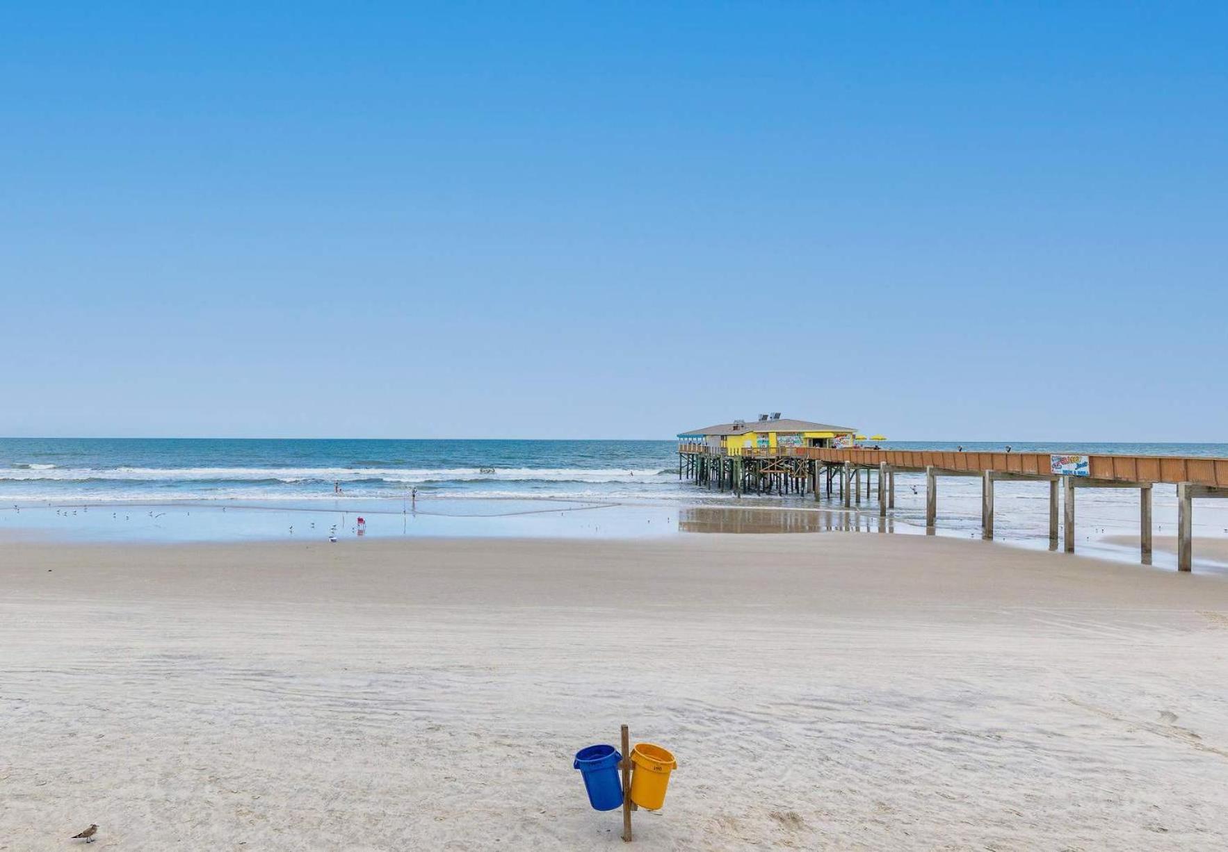 Ocean Front Condo With Amazing Views! Sunglow Resort 402 By Brightwild Daytona Beach Shores Exterior foto